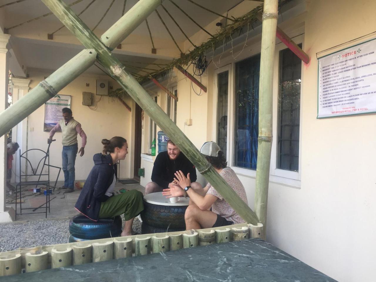 Kathmandu Home Stay & Hostel Esterno foto